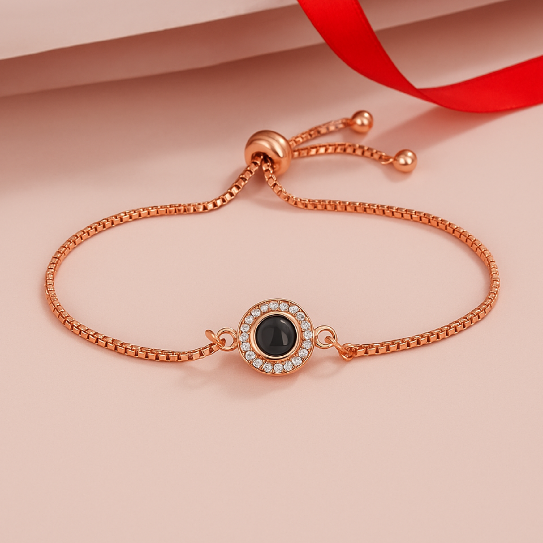Truly Lovely™ Circle Photo Bracelet
