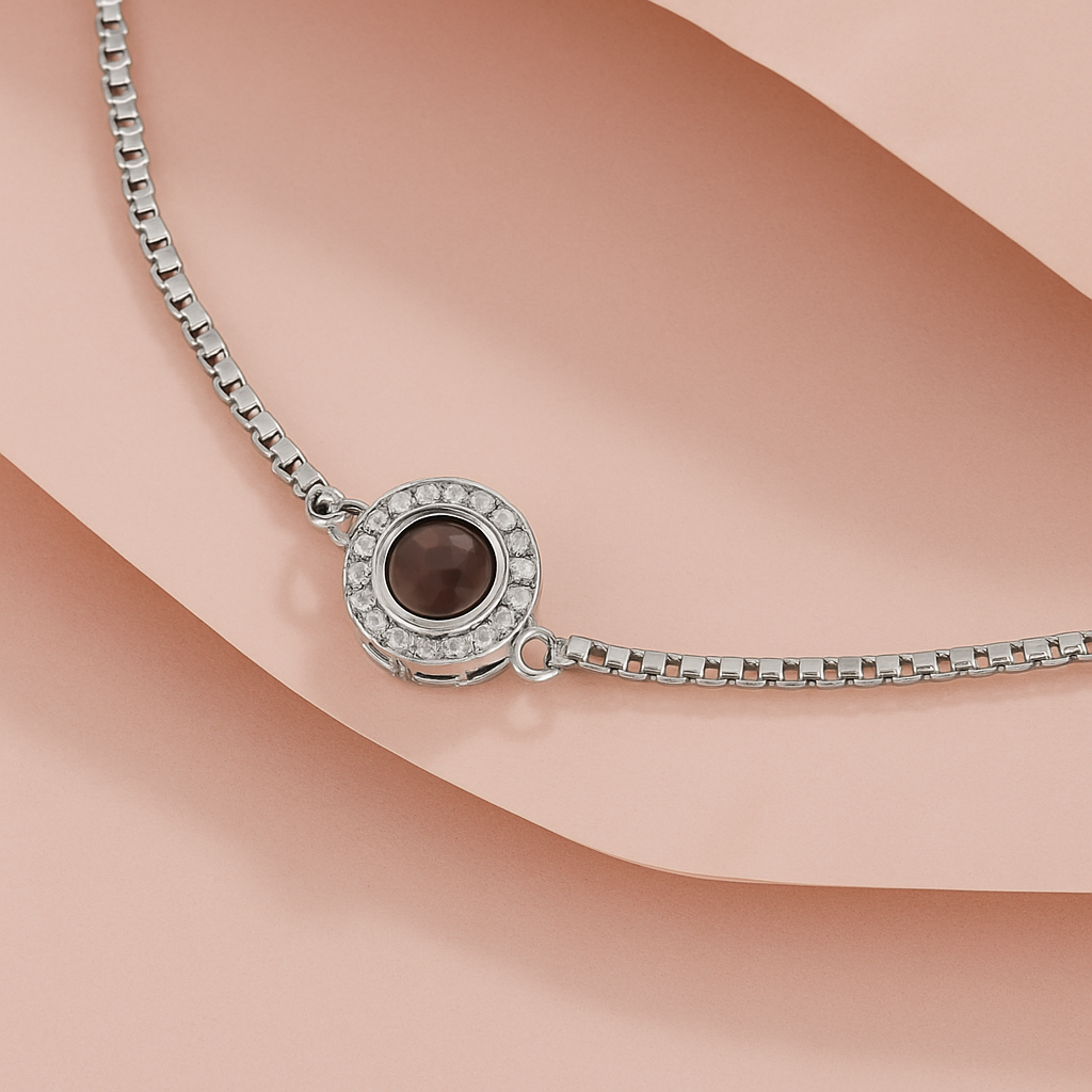 Truly Lovely™ Circle Photo Bracelet